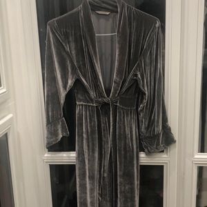 Soft surroundings robe
